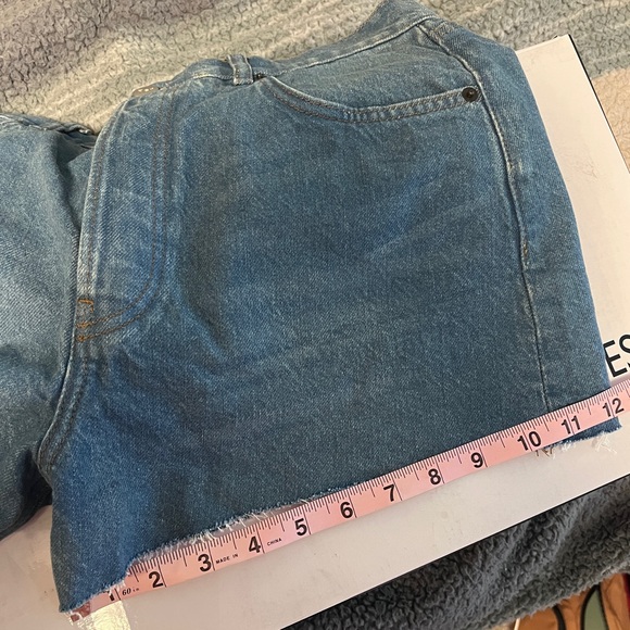 Reformation Dixie High Rise Shorts - Picture 8 of 8